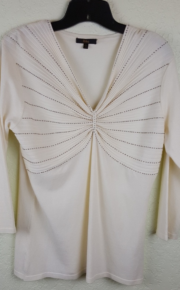 Reba top cream with silver beads